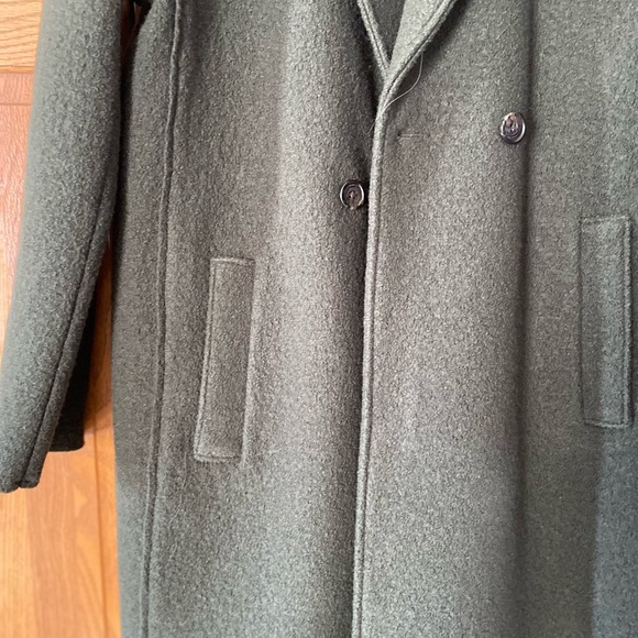 Coat - Picture 4 of 5